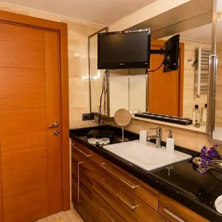 Διαμέρισμα Stylish With A Book Collection In Sisli
